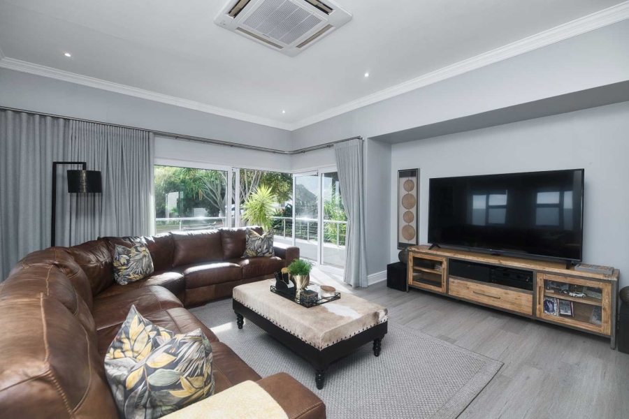 4 Bedroom Property for Sale in Hemel en Aarde Estate Western Cape